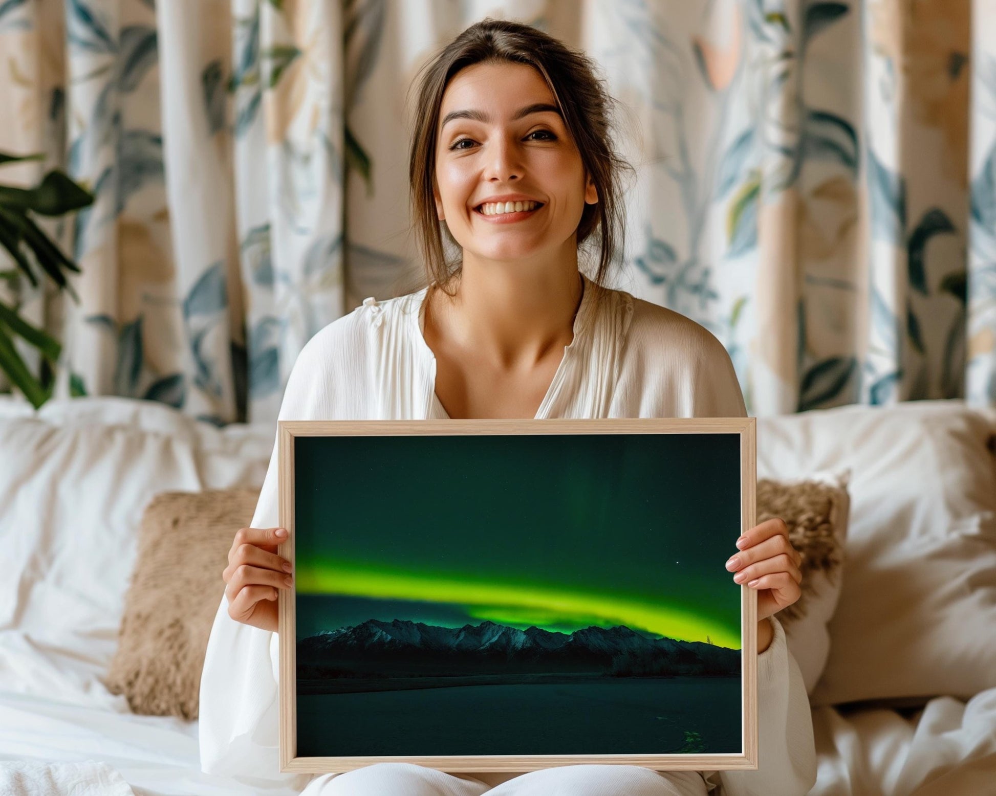 Alaska USA Northern Lights Wall Art, Aurora Borealis Photo, Fairbanks Print, Nature Home Decor - Hasan Akbas Fine Art